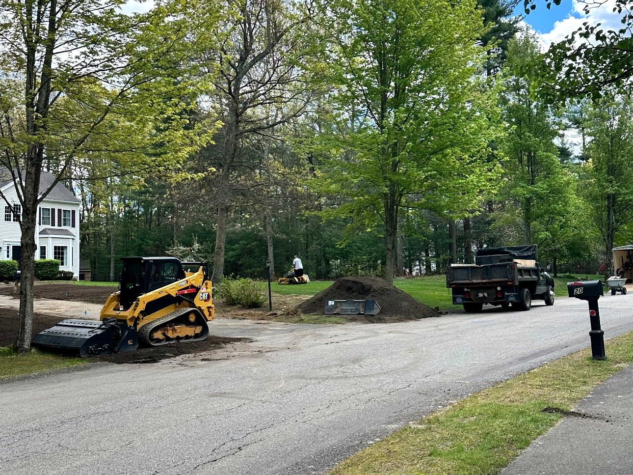 outdoor-oasis-new-lawn-installation-equipment-south-shore-ma-4x3